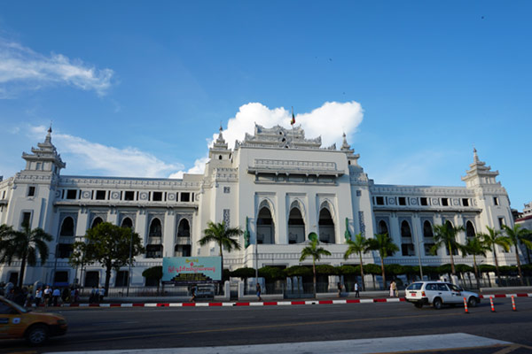 ヤンゴン市庁舎