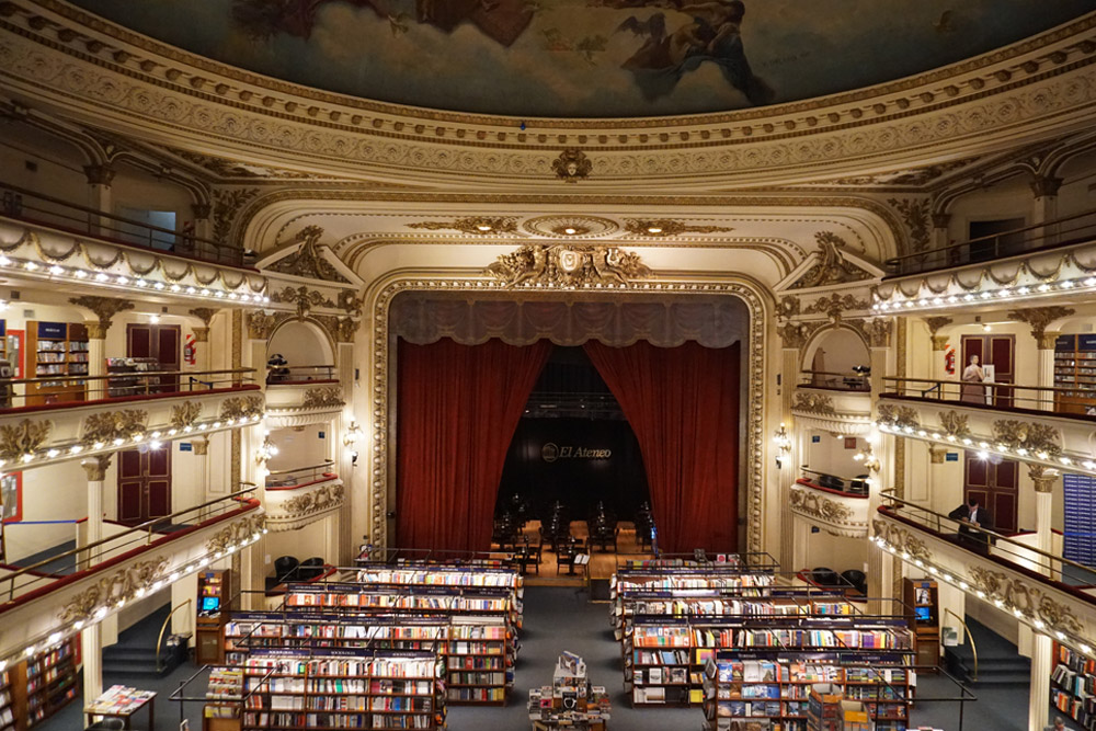 世界で2番目に美しい本屋