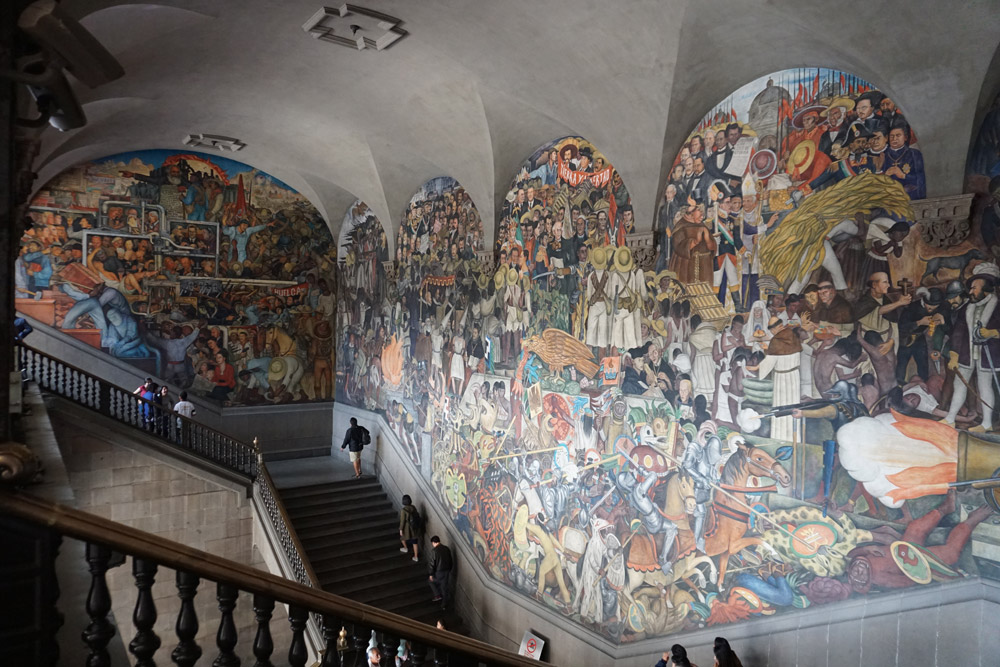 国立宮殿壁画　ディエゴ・リベラ作